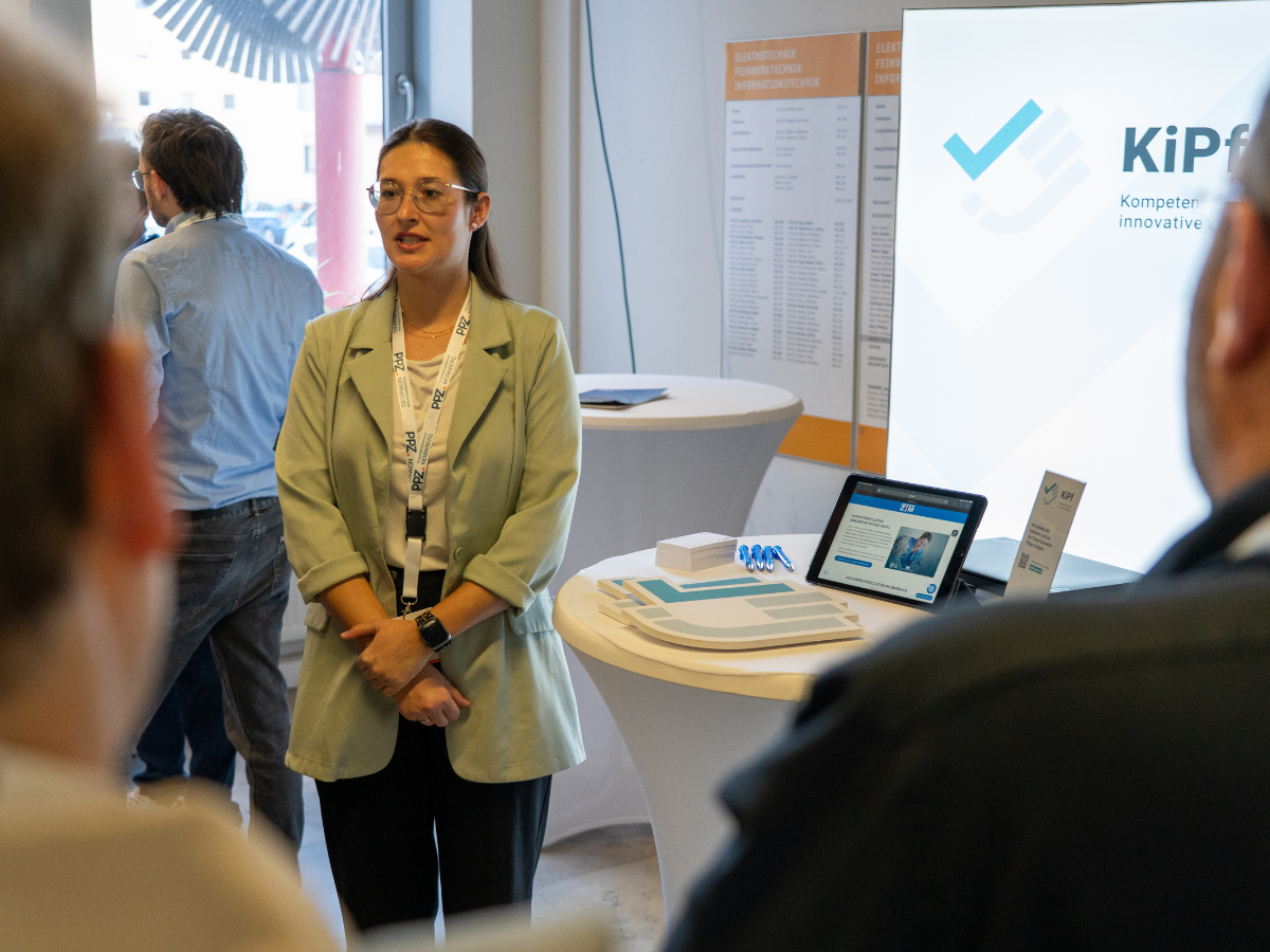 KiPf-Stand auf der Konferenz Zukunft der Pflege in Nürnberg